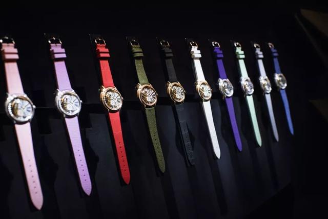 Audemars Piguet Royal-Oak Offshore copy watches for sale bring energetic feeling.