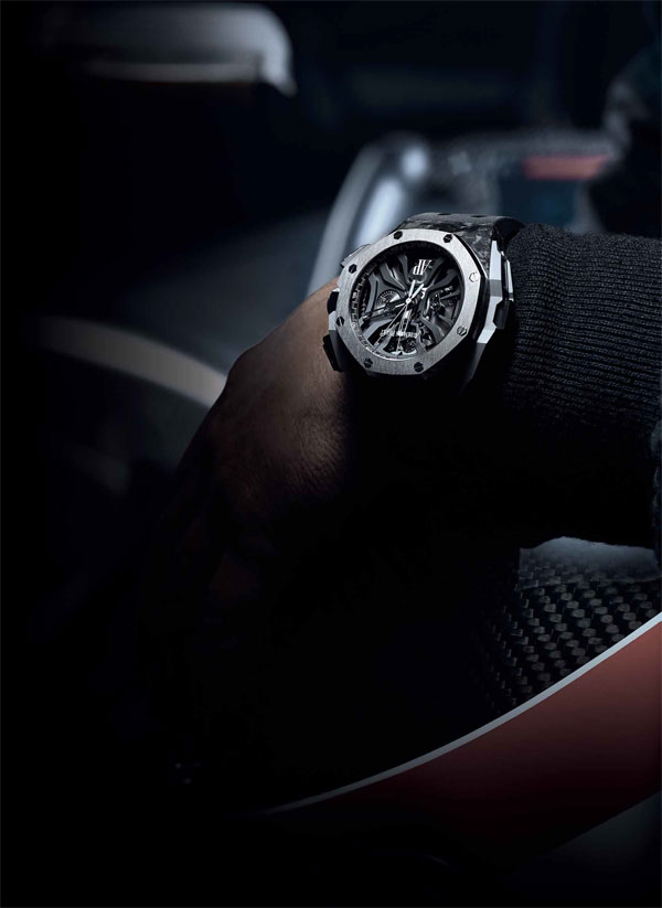 Audemars Piguet Royal Oak Concept replica watches adapt complex hollowed design.