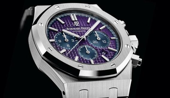 This Audemars Piguet is the one and only in the world which is especially designed for the auction.